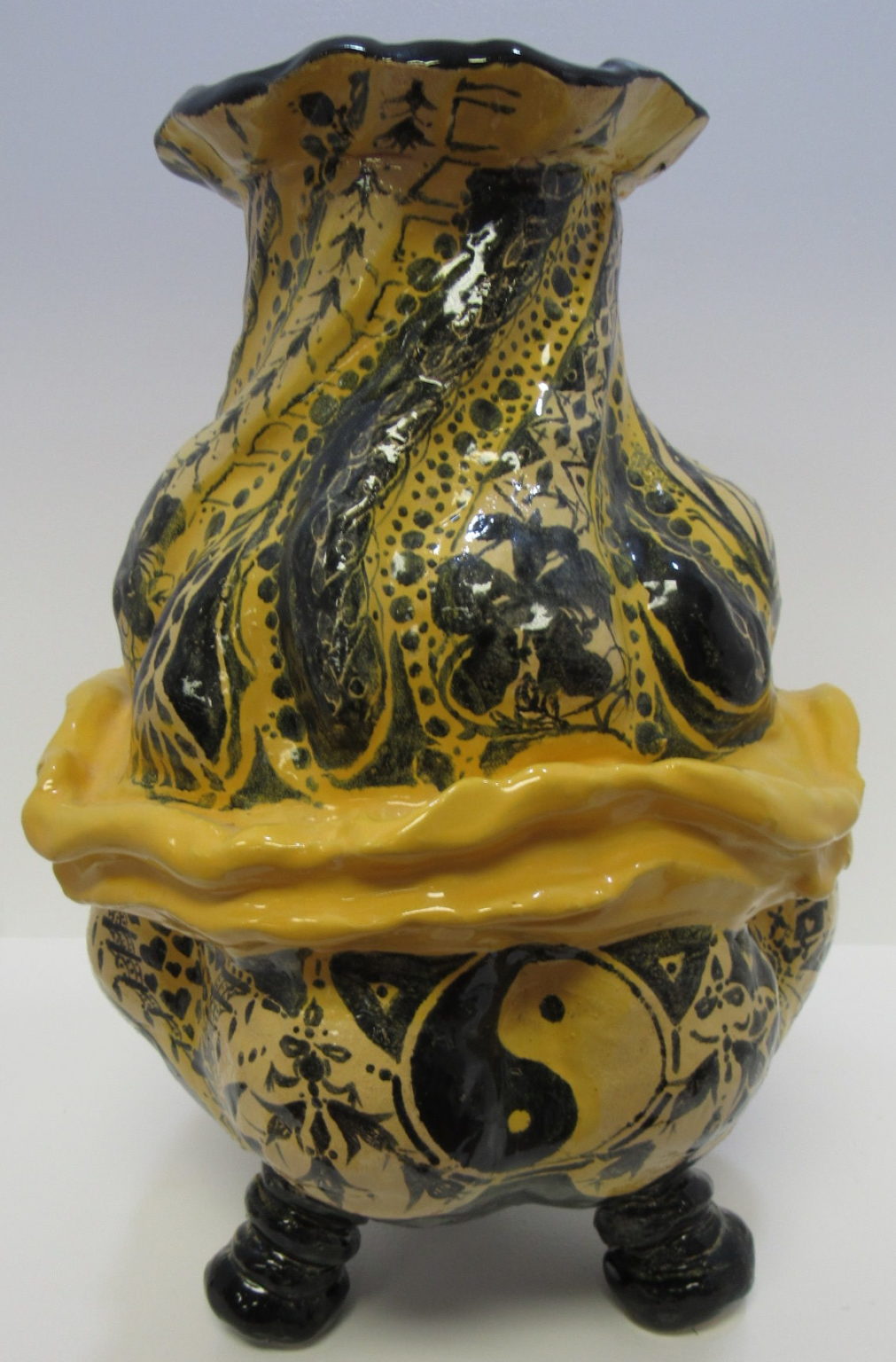 Yin Yang Vase By C Taylor Artistic Edge Custom Framing Gallery